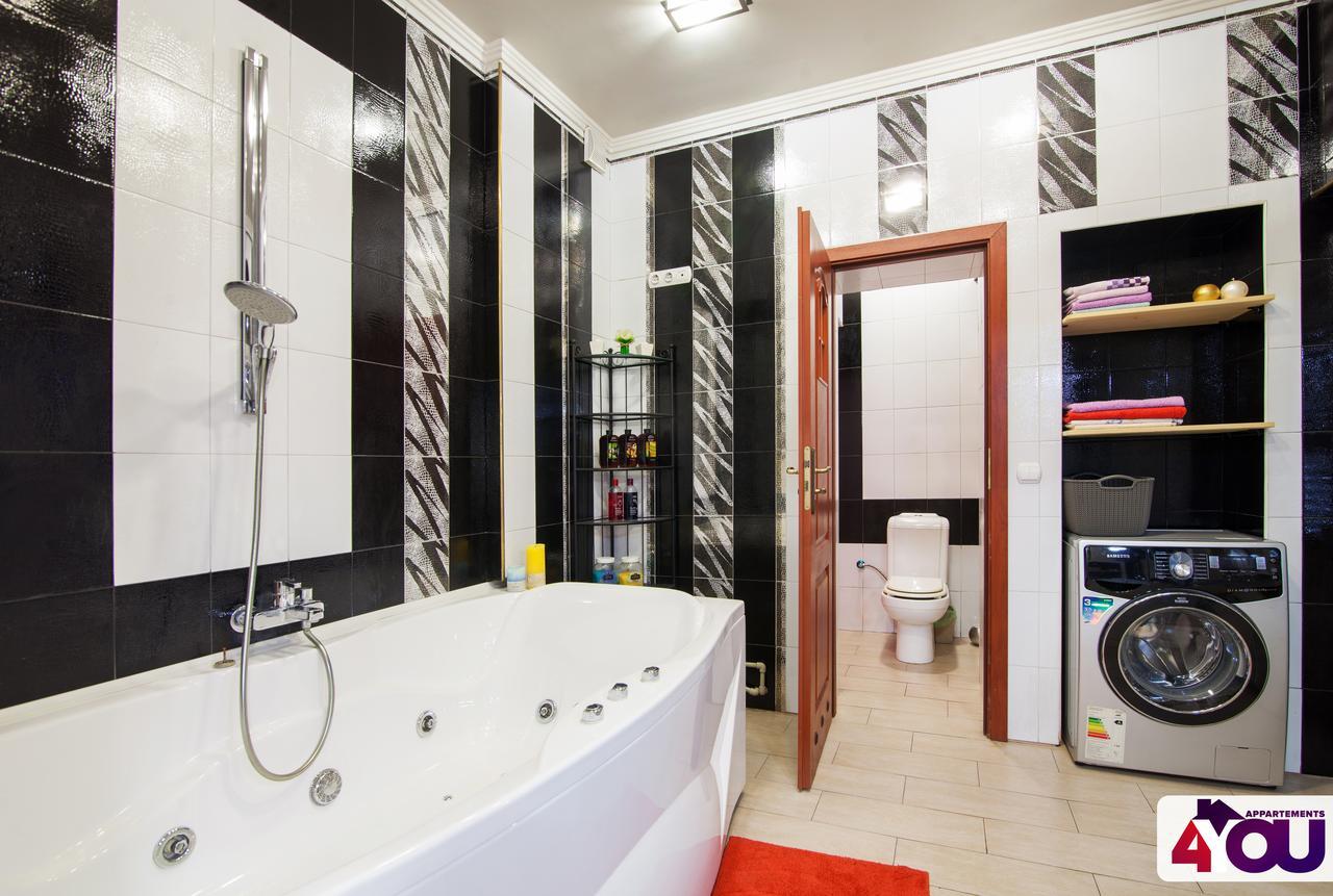 4You Apartaments リヴィウ エクステリア 写真
